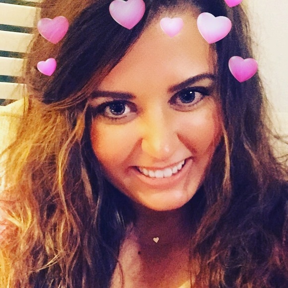 Meet your Posher, Mallory - Picture 1 of 1